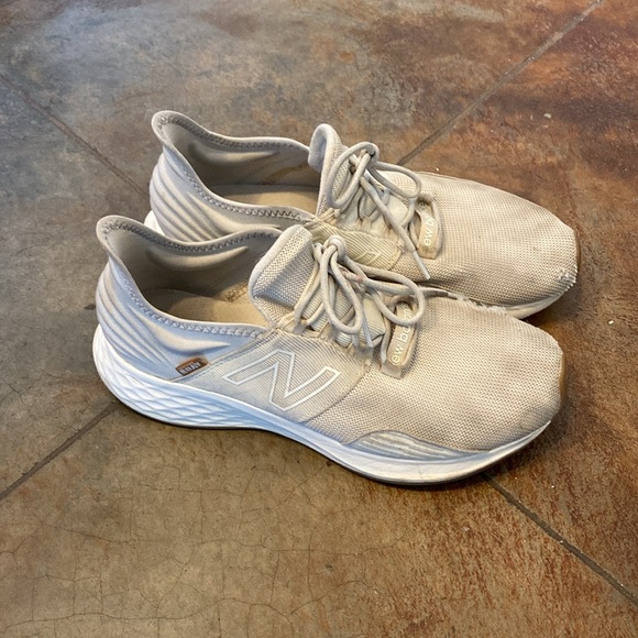 Used Running Shoes - Picture 2 of 5